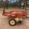 NEW HOLLAND 275 Baler