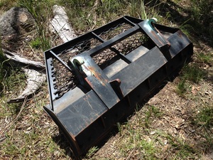 BURDER 8000 Series FRONT LOADER BLADE with MESH GUARD