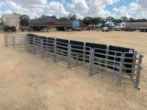 Back Up Charlie - Sheep Handling System - Anti backing