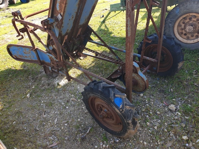 Small Hay Bale Elevator