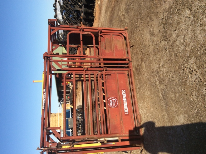 RPM Ultimate Cattle Crush