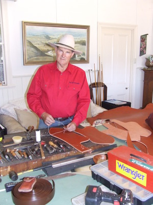 Stock Saddle swinging fender/ stock horse tree