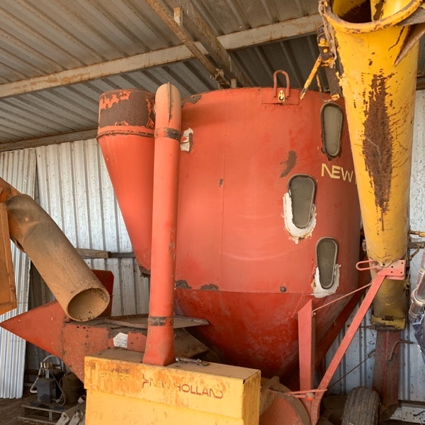 New Holland 353 Mixall for sale