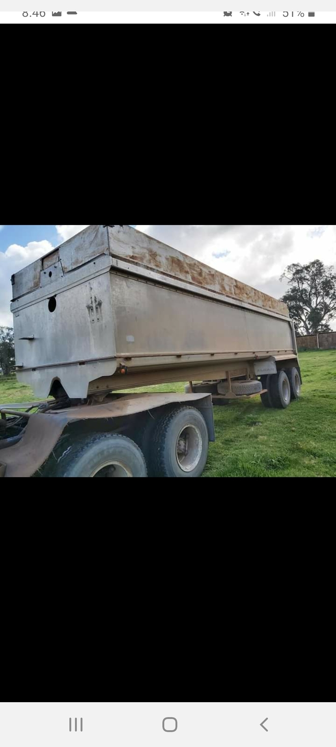 25ft Bogey TOA Alloy Semi Tipper (Paddock unit)