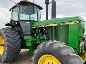 John Deere 4450
