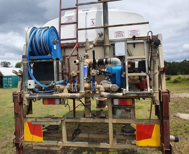 Felco 8,400 LITRE SLIDE IN WATER TANK