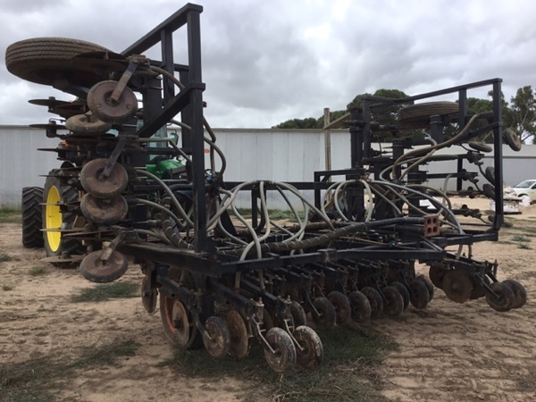 K Hart Disc Seeder