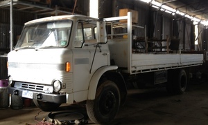 Ford D series Truck For Sale