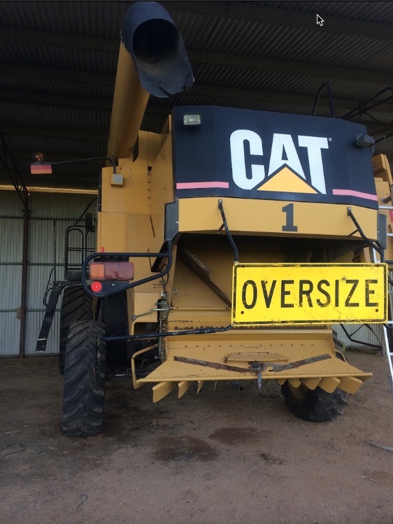 CAT Lexion 480 R including MacDon 962 front & trailer