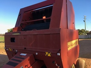 New Holland 650 Round Baler - 2% Buyers Premium on all Lots