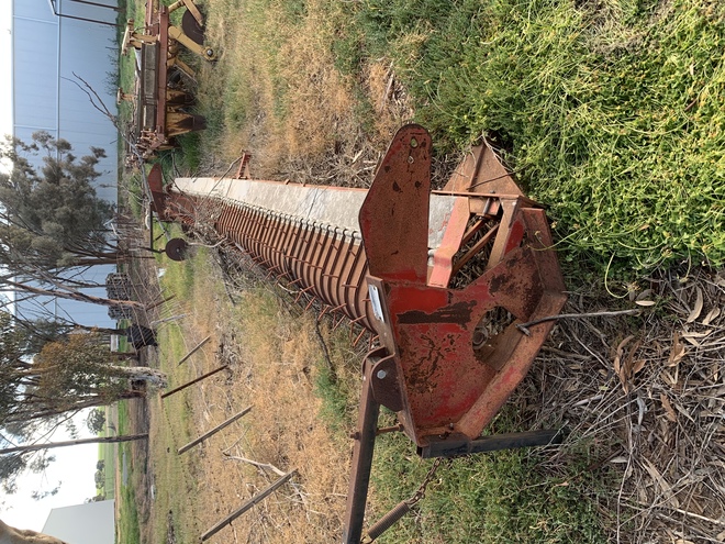 Leith pea plucker attachment