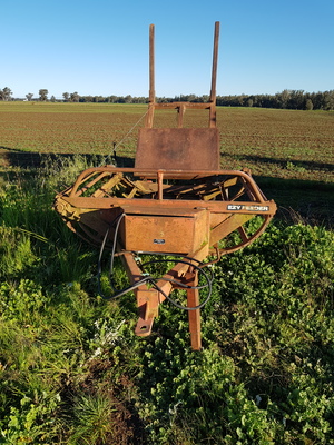 EZY Feeder Bale Feeder