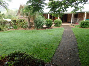 31 acre rural property, large house, guest cottage, haymaking business or grazing.