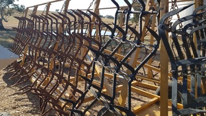 40 FT Hydraulic Folding Harrows