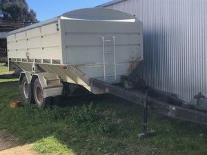 Belly Dump Pig Grain Trailer