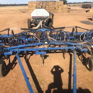 2007 ST830 Flexicoil Air Seeder & 1720 air-cart 5000L