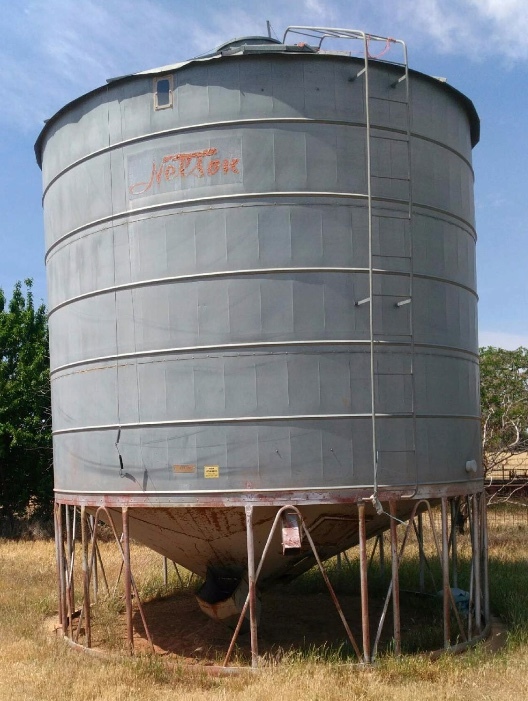 Nelson 640 Bag Silo For Sale