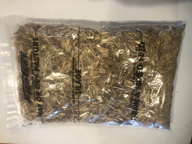  - Oats & Ryegrass medium squares - 94 - 3x3x8 square bales weighing 380-400 kgs - Sold By The Ton -