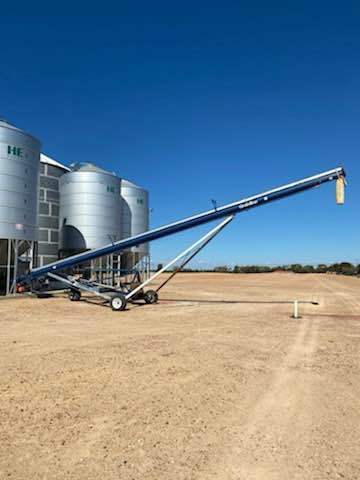 GrainLine Diesel 60ft auger