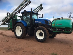 T7 210 and 24m Goldacres Boom spray