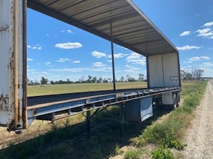 Freighter 40' Bogie Flat trailer