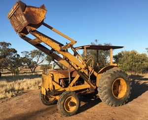 Fordson Front End Loader & Road Ripper