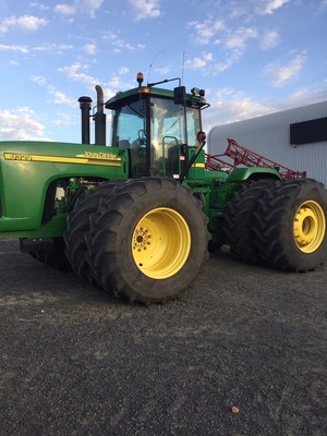 JOHN DEERE 9320 4WD TRACTOR