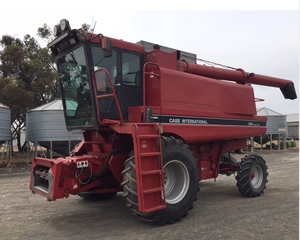 1992 CASE IH 1660 & 25ft 1020 FLEX FRONT