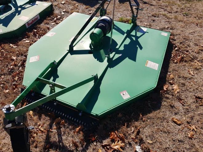 4 ff Medium Duty Slasher with single rear wheel kit and chain guards (NEW) Built in the USA