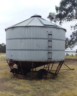 McKenzie 260 bag Field Bin