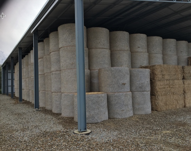 Oaten or Wheaten Hay 500kg 5x4 Rolls
