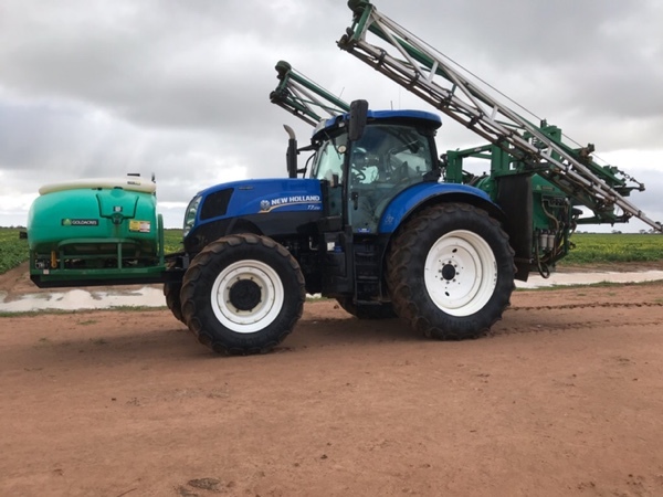T7 210 and 24m Goldacres Boom spray