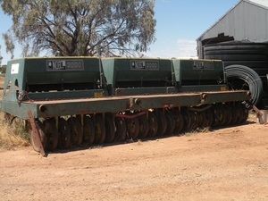 Versatile Noble 2000 Direct Drill