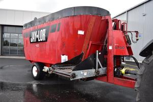 2015 Jaylor 5750 Mixer Wagon