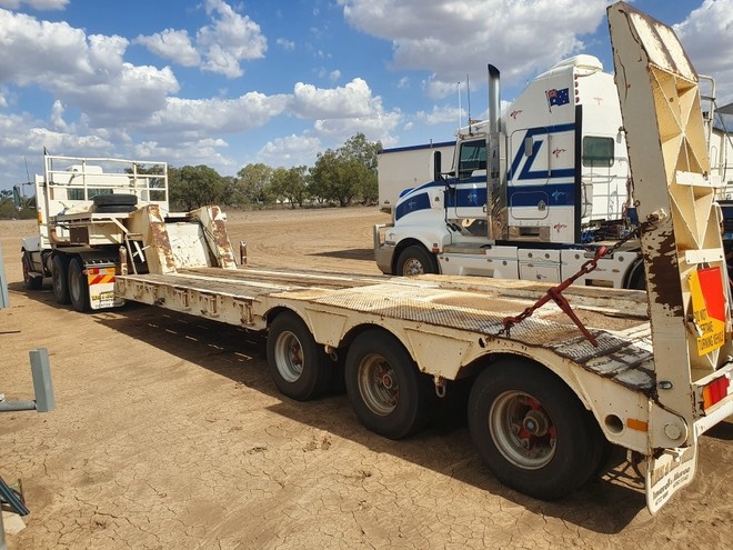 Fruehauf Low Loader/Drop Deck