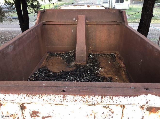 Steel Tipper, Sub Chassis with Sound Hoist