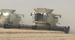 CLAAS Lexion 770TT Header