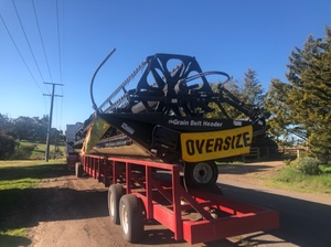 42ft Honey Bee Draper Front