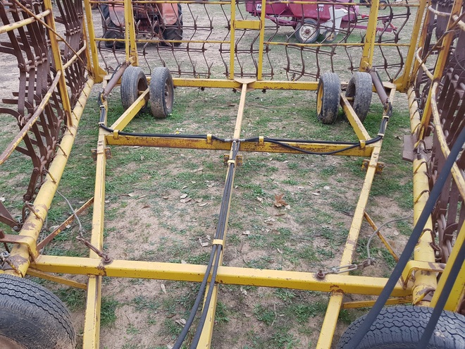 Folding Harrows, 15 Leaf, Hydraulic lift