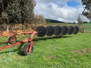 9 Wheel In Line Hydraulic Hay Rake