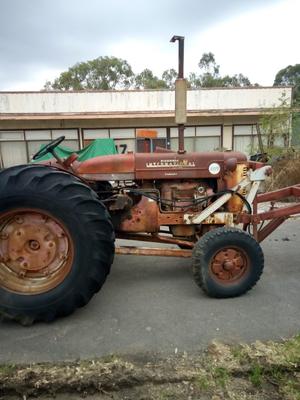 AW7 diesel  International Tractor
