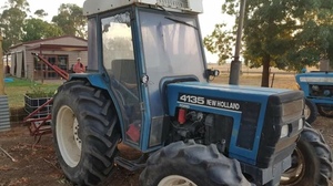 New Holland 4135 Tractor
