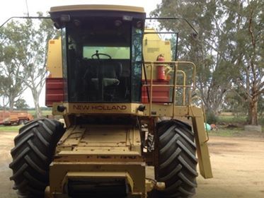NEW HOLLAND TR86