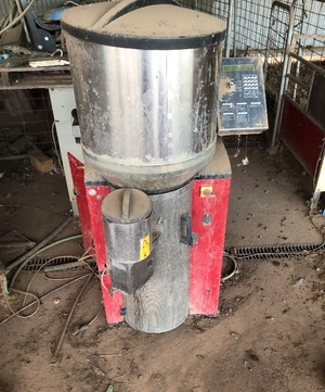 2 x LELY Calm Calf Feeders