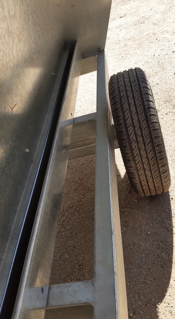 New Poultry / Sheep / Pig Feeder