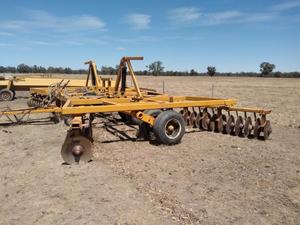 78 Plate Taylorway Disc Plough
