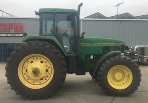 John Deere 7700