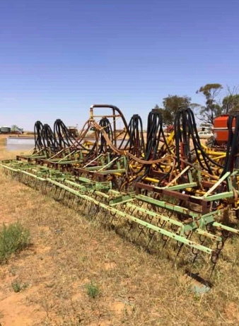 Connor Shea 32ft Airseeder