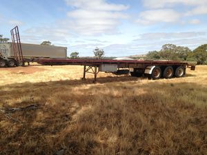 Flat Top Trailer