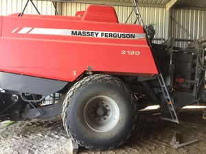 2009 MF 2190 Square Baler - 0% FINANCE Available!!!